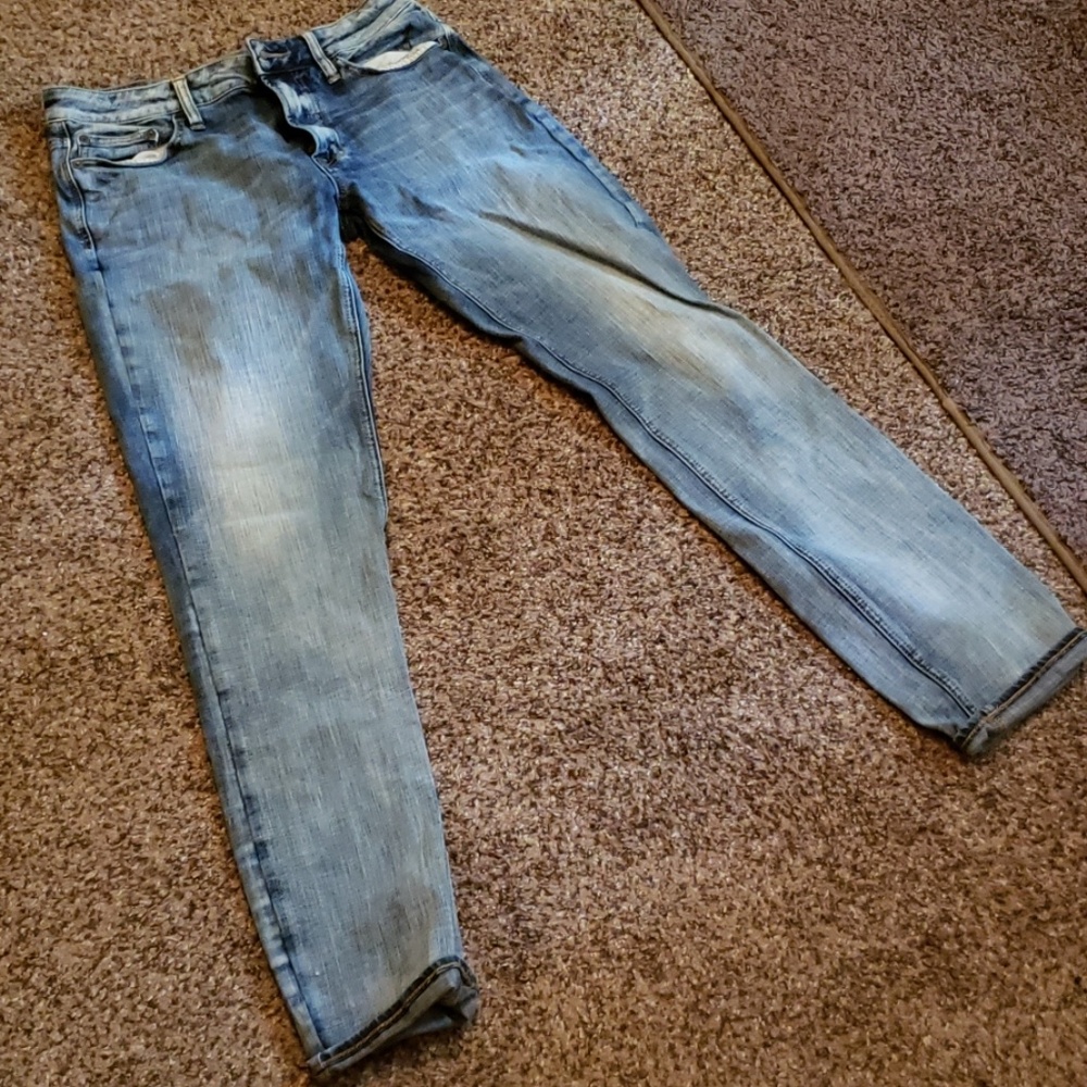 American Eagle Faded Jeans